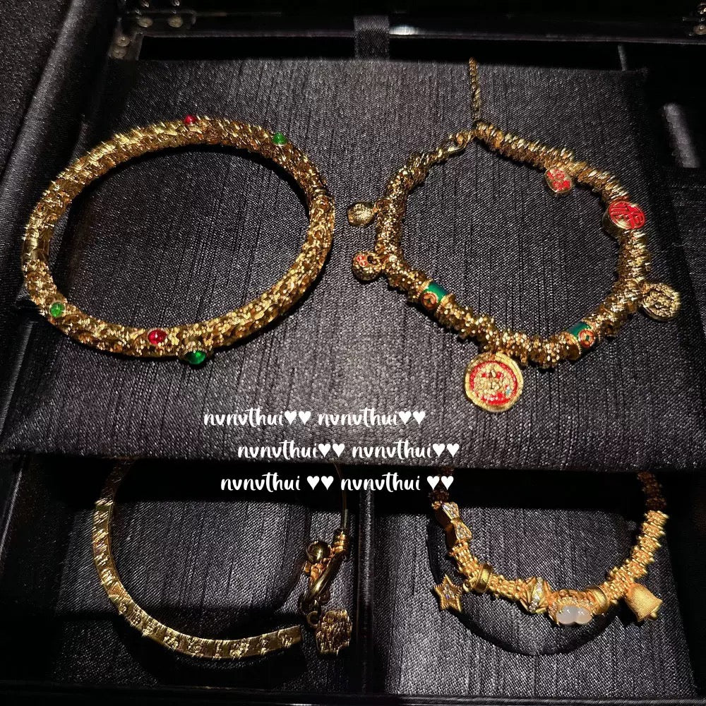 Ancient-style golden filigree, auspicious cloud-shaped jade and carnelian bracelet, new Chinese style, bell-shaped gourd entwined bracelet.