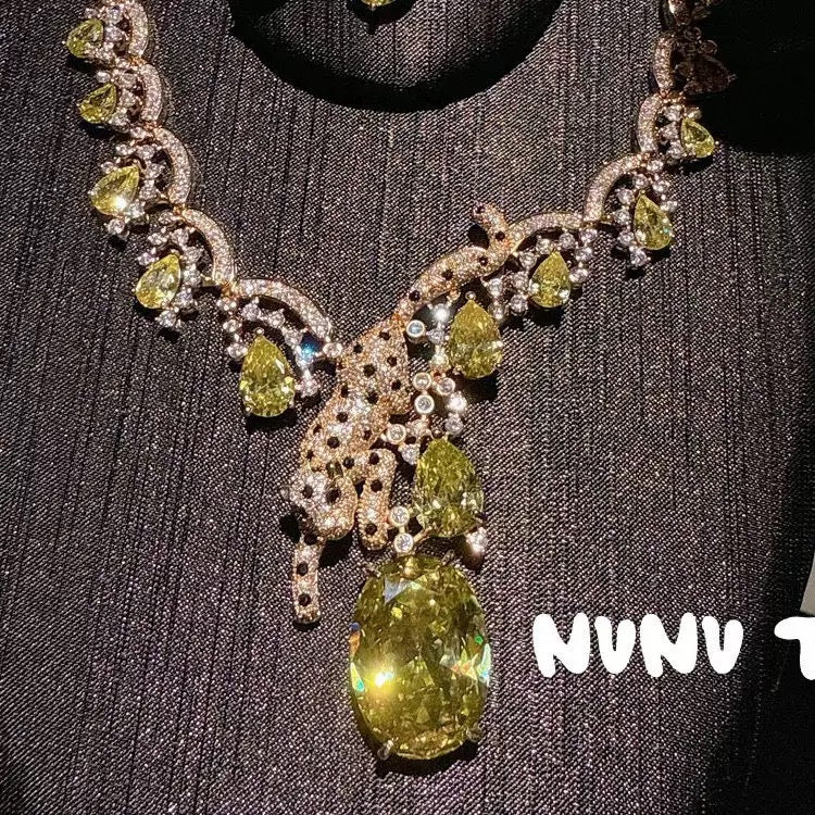 Jewelry, Italian vintage leopard egg-shaped gemstone necklace, wedding banquet, yellow fluorite leopard bracelet, set
