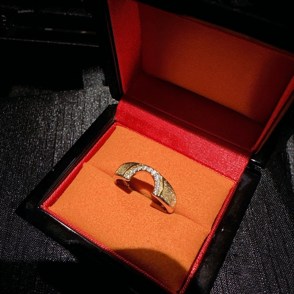 Italian vintage brushed and lotus flower gemstone ring Vintage plated 18K gold lock buckle zircon ring