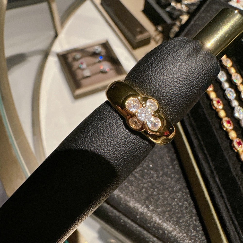 Italian vintage brushed pigeon egg gemstone bracelet Vintage plated 18K gold sunflower zircon bracelet
