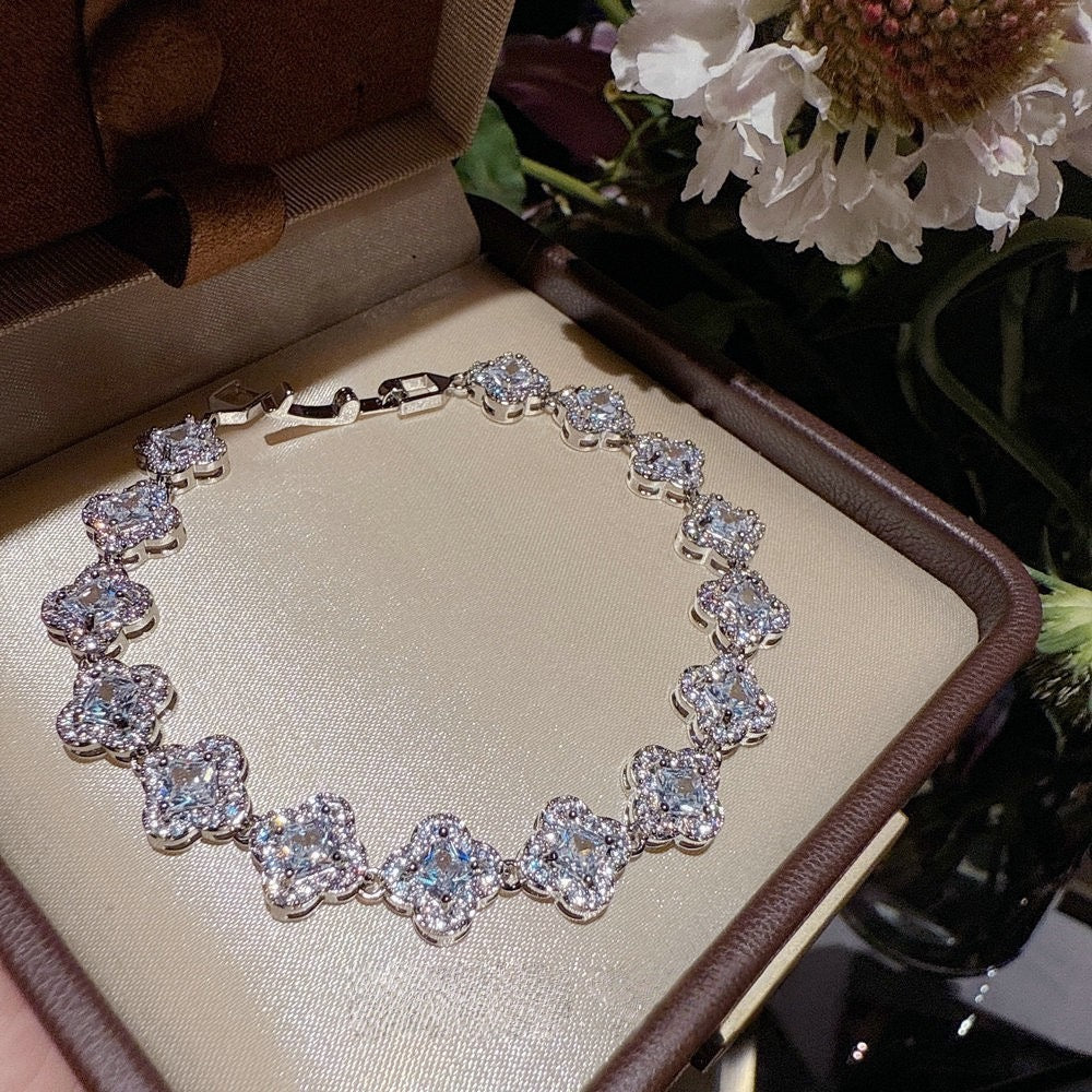 Filigree Gilded Peach Flower Sea Rose Fluorite Gourd Flower God Handstring Jewelry Pollen Zircon Bracelet Set