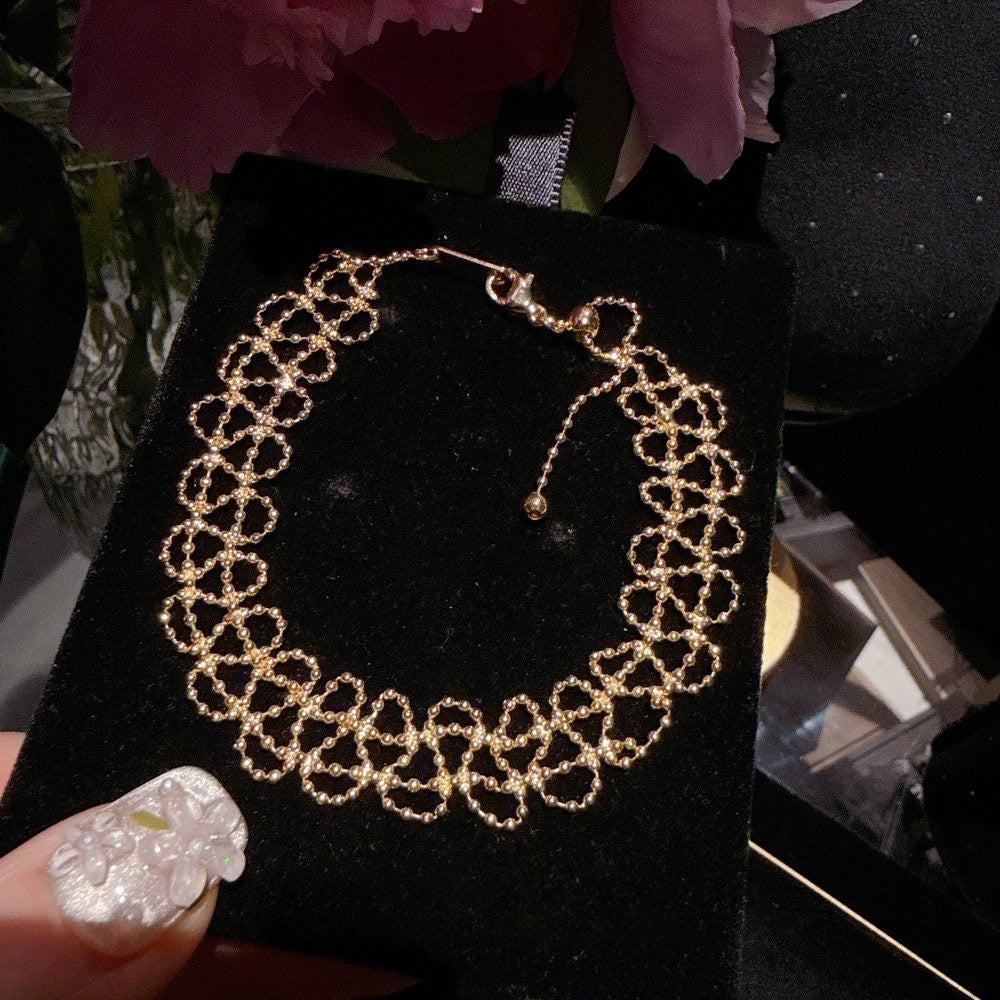 Vintage court lace gold wood ear bracelet with Italian craftsmanship, high-end feel, satin lace bracelet