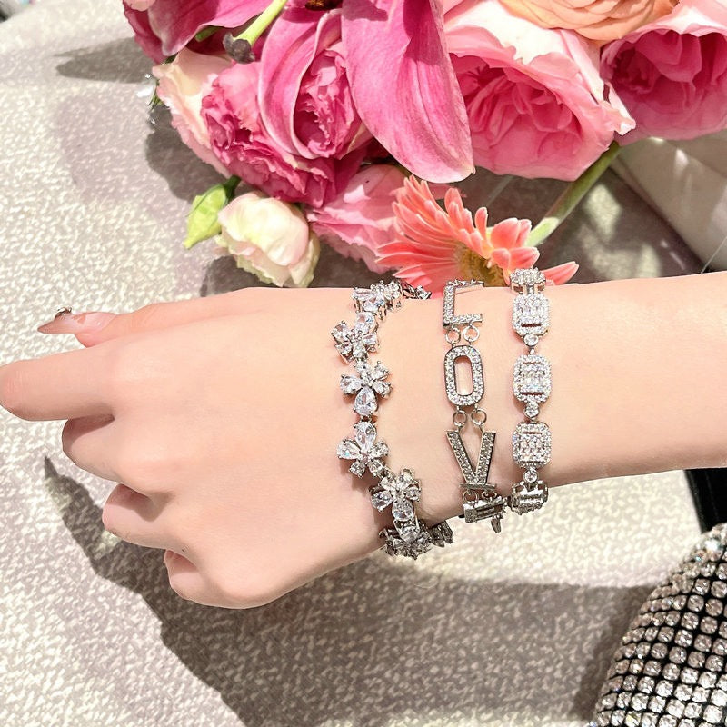 Lake Light Water Shadow Peacock Green Irregular Gemstone Necklace Designer Plated with 18K Gold Color Treasure Gradient Zircon Neck Chain