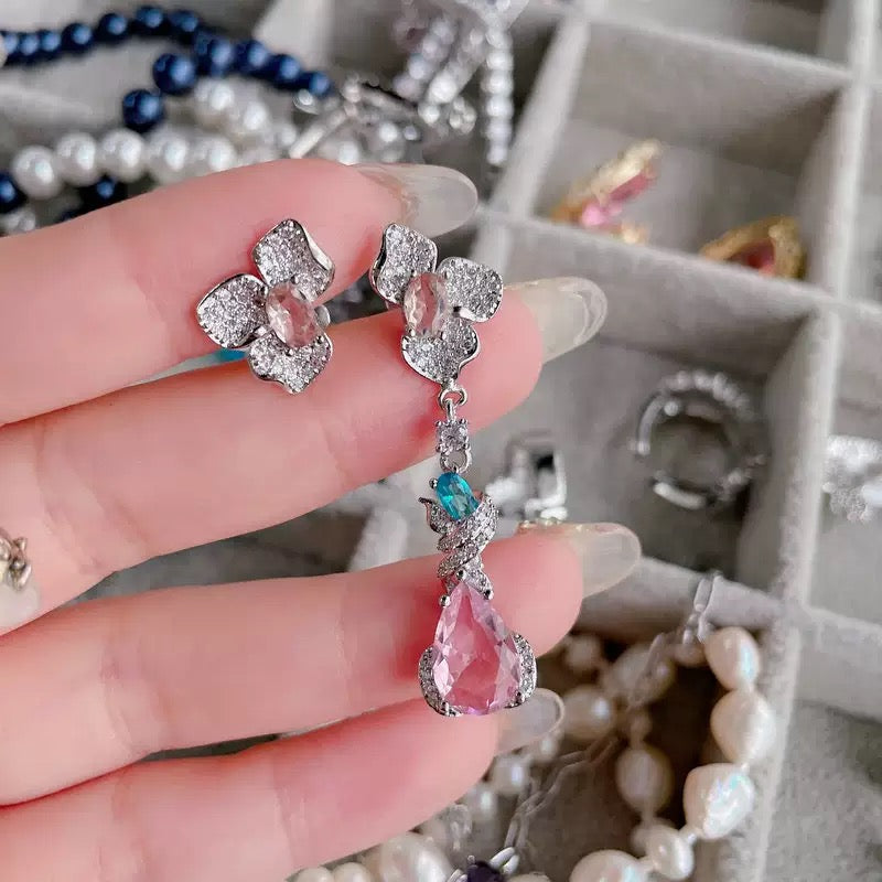 Crisp peach pink flower gemstone necklace, 18K gold-plated multi-faceted zircon leaf-shaped tassel full diamond jewelry choker.