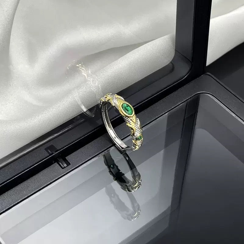 Medieval court style brushed finish high-end retro lace open ring for women, fashionable, delicate and unique finger ring.