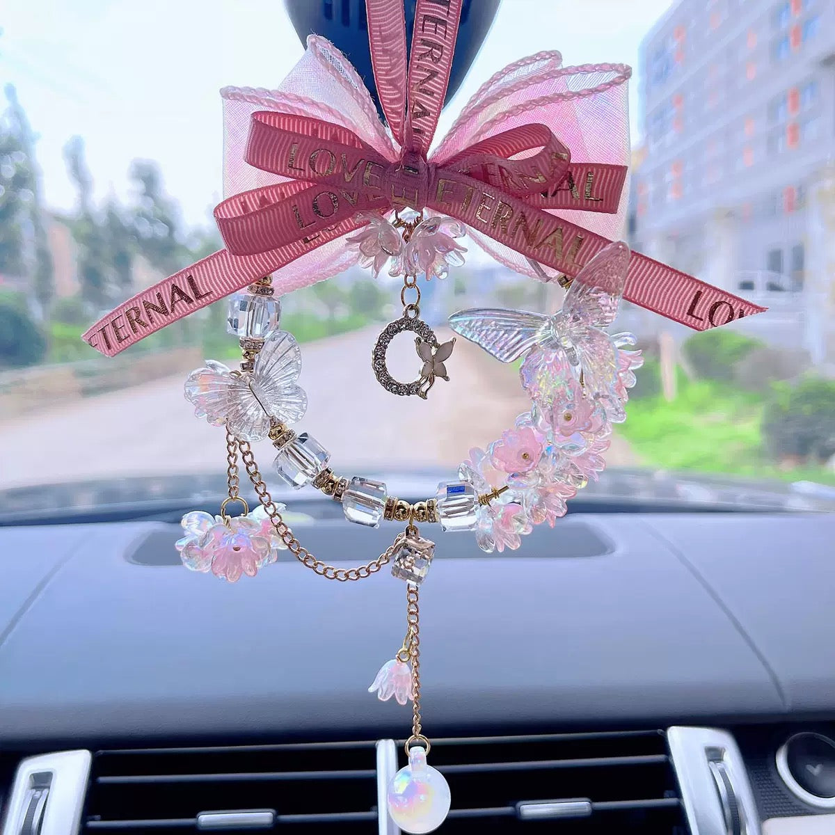 Butterfly dancing car hanging decoration, car interior accessory, car hanging ornament, butterfly bellflower rearview mirror pendant