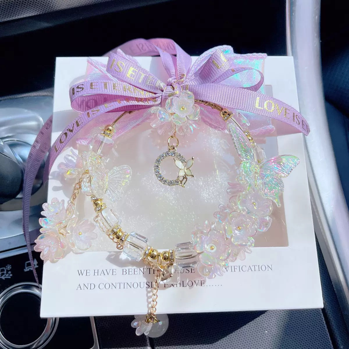 Butterfly dancing car hanging decoration, car interior accessory, car hanging ornament, butterfly bellflower rearview mirror pendant