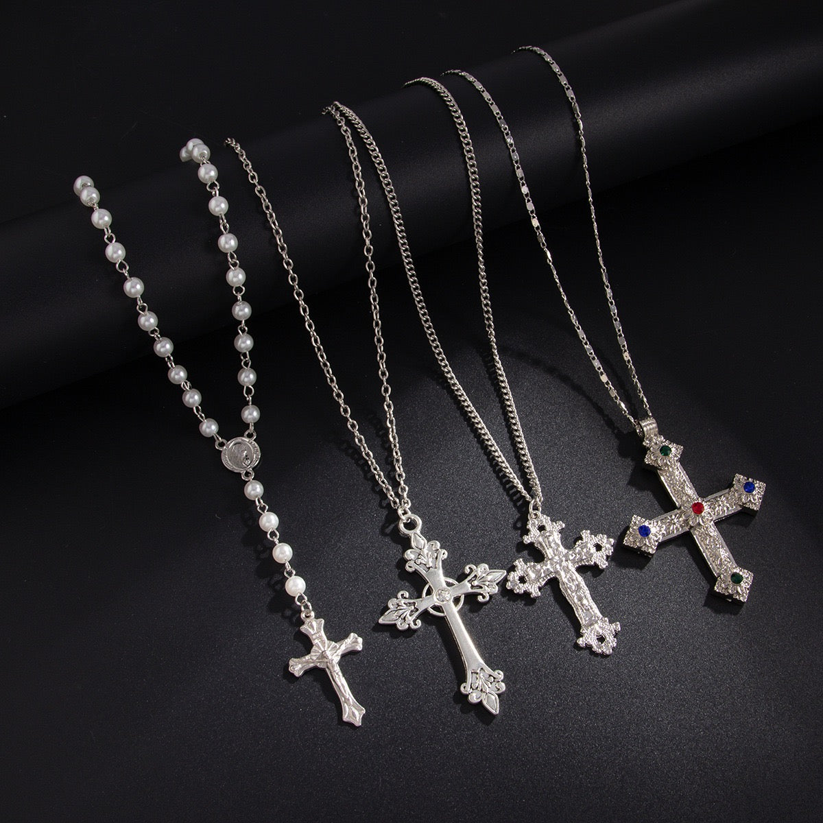Cross pendant necklace for both men and women, trendy hip-hop, unique, pearl spliced choker chain, necklace set