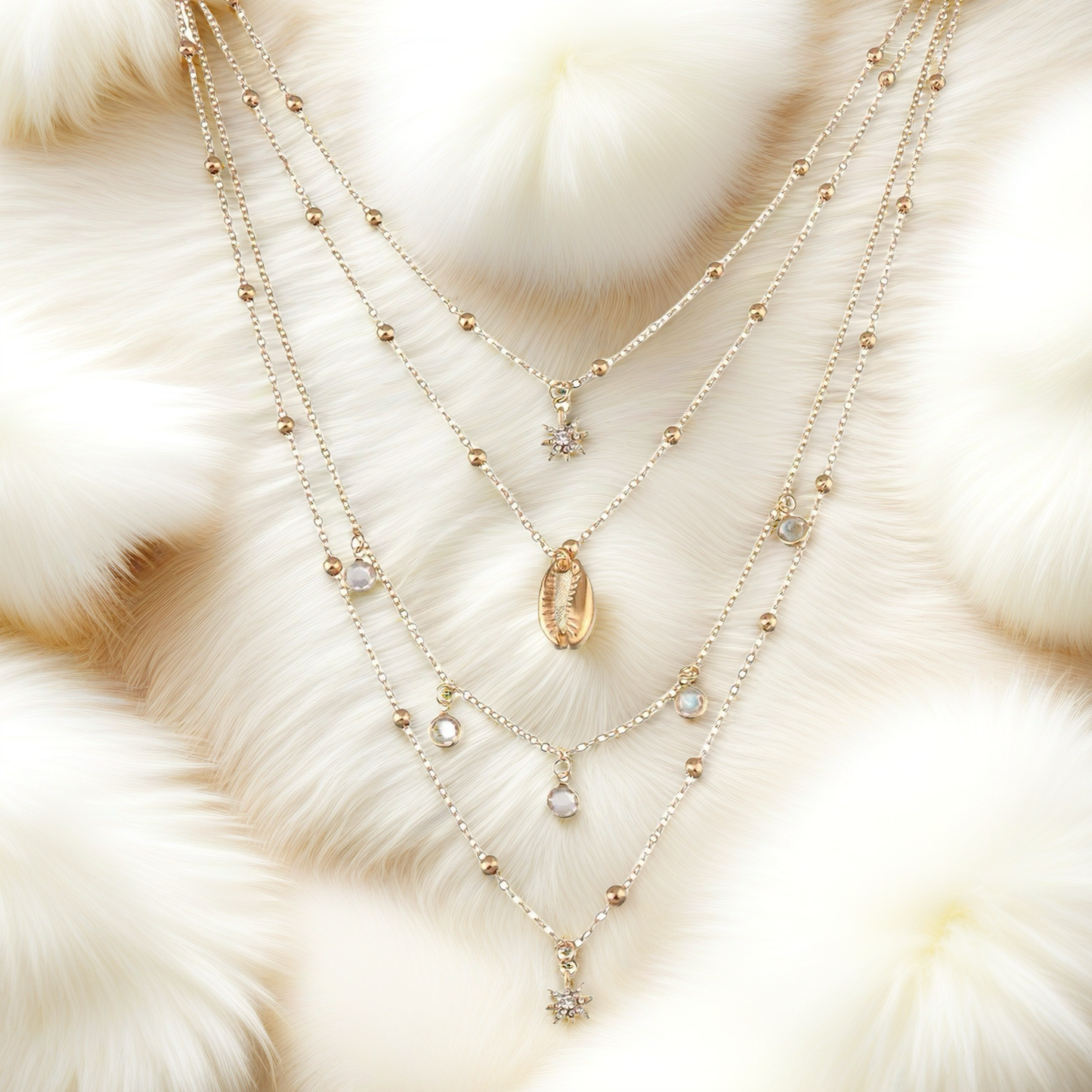 Ladies' full diamond six-pointed star pendant necklace, multi-layer hip-hop retro rhinestone and shell choker.