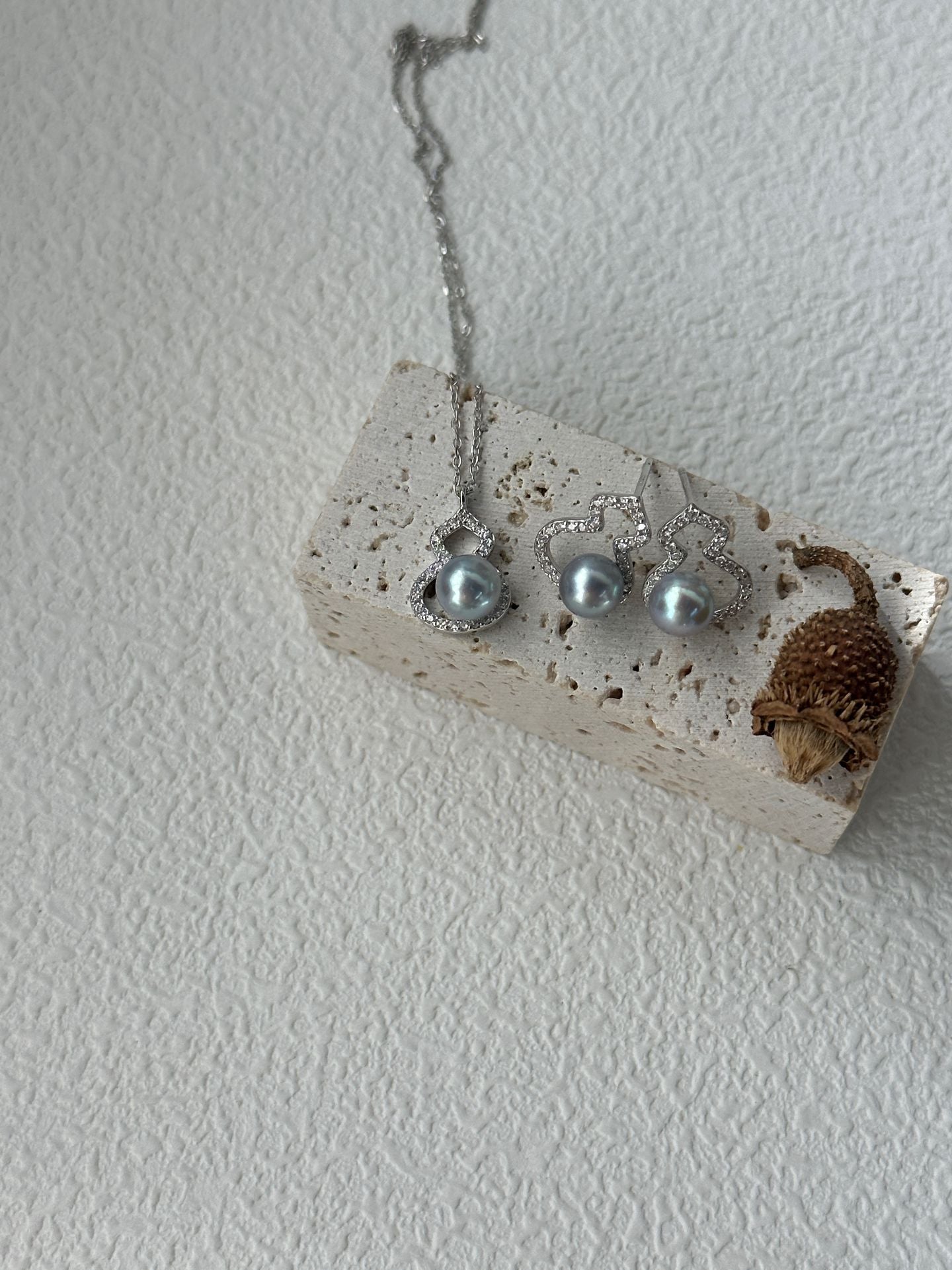 Natural seawater pearl gourd, genuine hemp pearl necklace, gourd genuine hemp earring