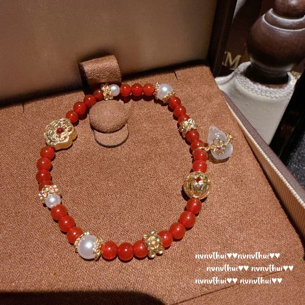 Ancient gold tone, secret words hammered and twisted blue turquoise imperial bracelet, new Chinese style, bell gourd entwined star bracelet.