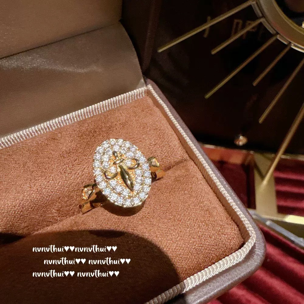 Italian vintage royal iris gemstone necklace, dazzling and resplendent, brushed flower-shaped diamond bracelet set.