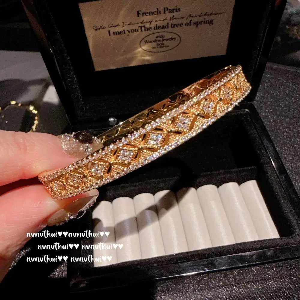 Ancient-style golden filigree and chiseled inlaid diamond flower-patterned bracelet, new Chinese style, retro sparkling diamond and zircon beads bracelet