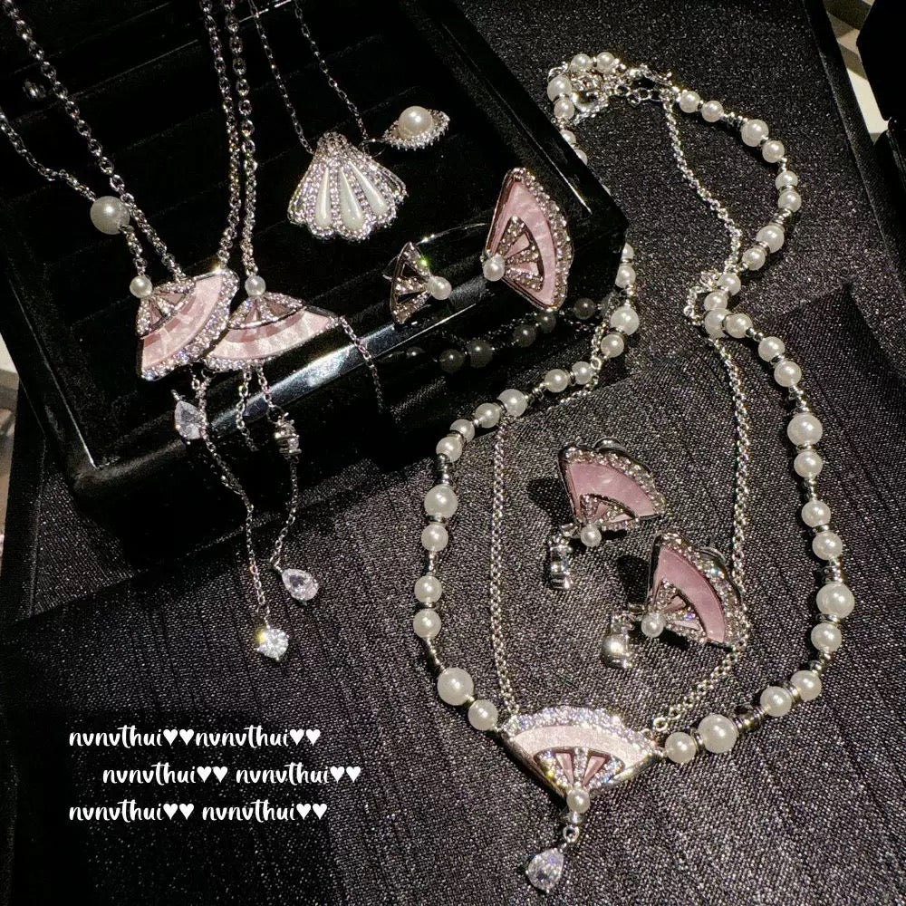Italian vintage scallop pearl mother-of-pearl necklace, light luxury jewelry, court pink mother-of-pearl fan-shaped earrings and ring