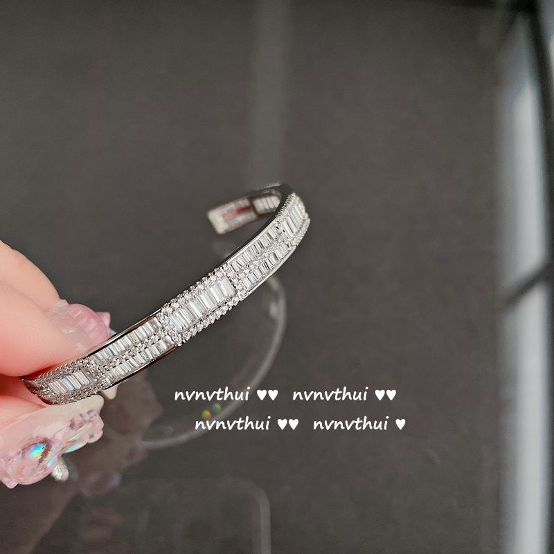 Crisp letter gemstone bracelet, 18K gold-plated jewelry, zirconia bamboo node-shaped sparkling diamond bracelet, adjustable opening.
