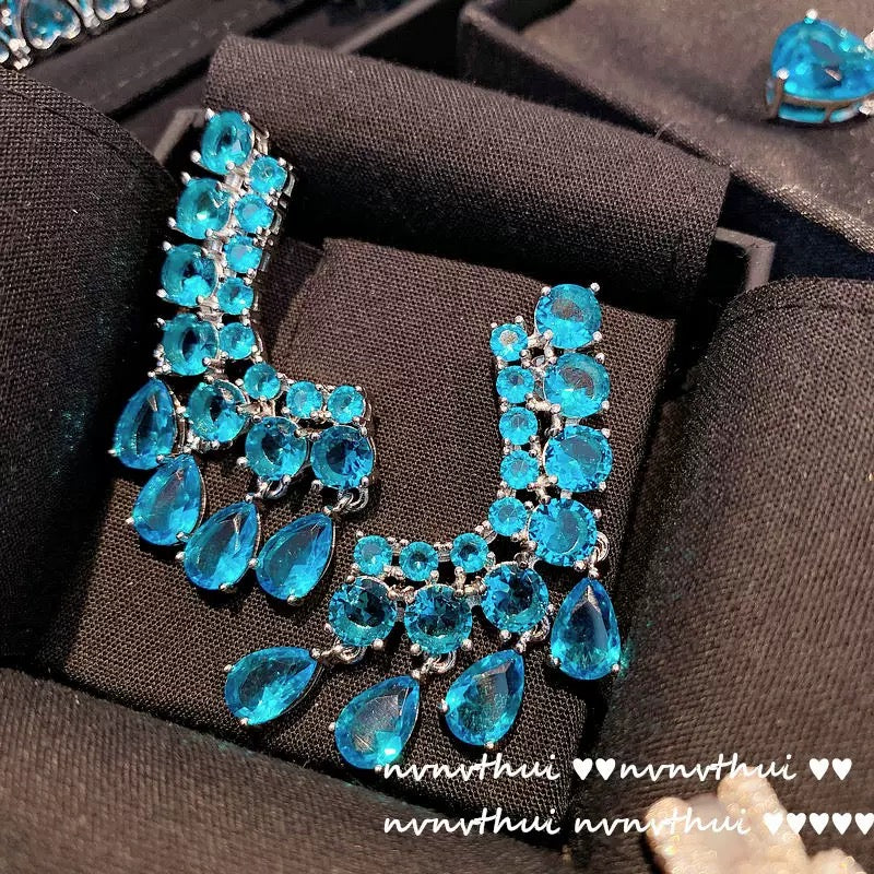 Retro oil painting blue heart-shaped gemstone pendant zircon collar chain, 18K gold-plated peach heart colored gemstone necklace for women