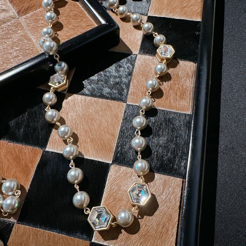 Snowflake gemstone pearl necklace antique plated with 18K gold, jade, orchid, zircon, enamel earrings