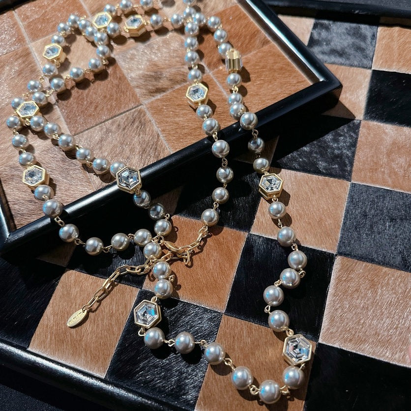 Snowflake gemstone pearl necklace antique plated with 18K gold, jade, orchid, zircon, enamel earrings