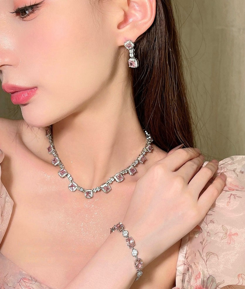 Papalacha dewdrop flower gemstone necklace, fugitive princess plated with 18K gold, northern nose powder, cubic sugar zircon bracelet