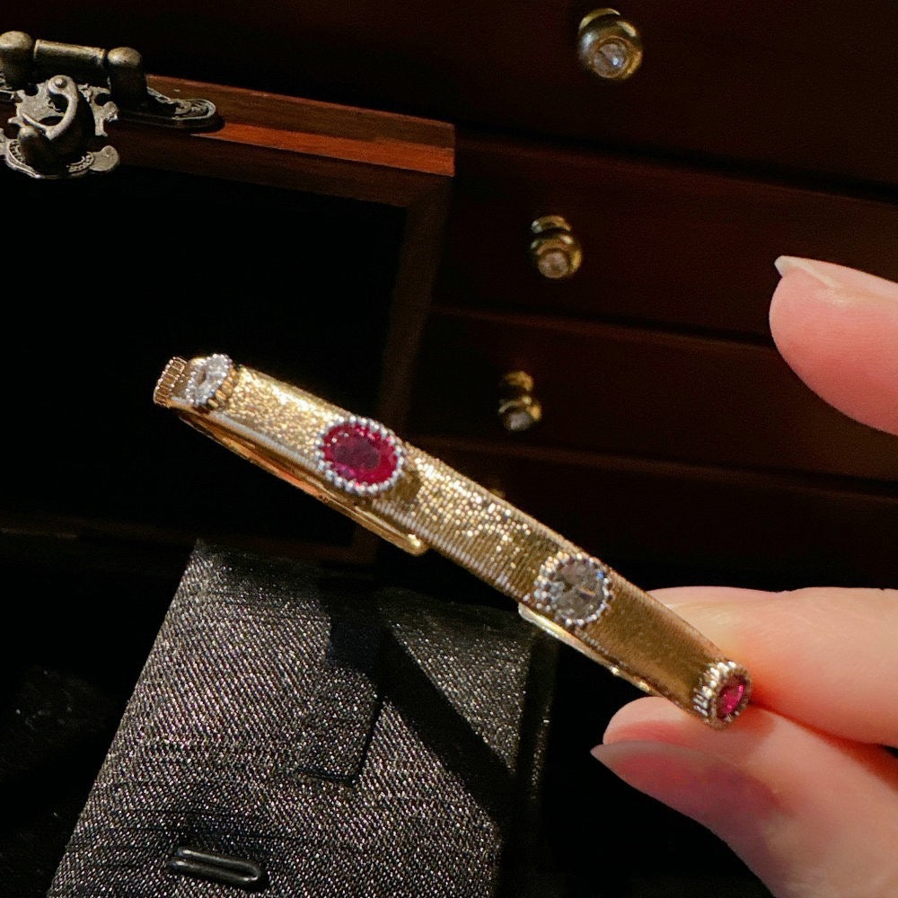Weaving pattern carved gold snowflake gemstone bracelet antique feeling plated 18K gold curved brushed zircon ring set