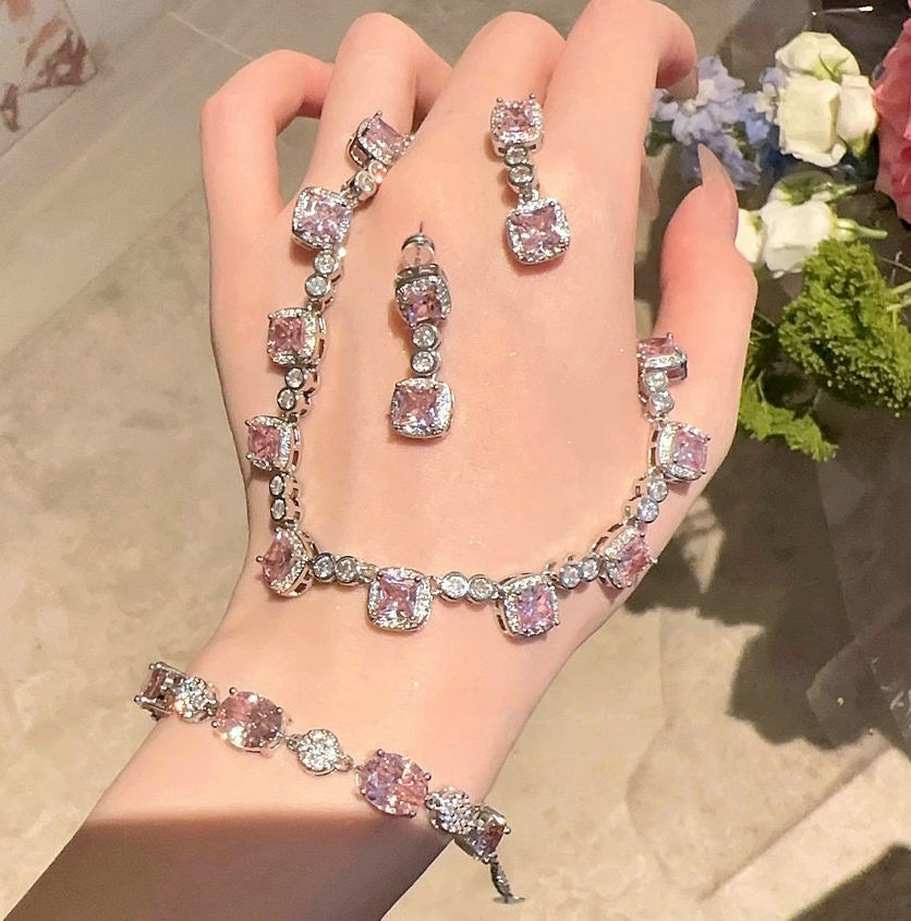 Papalacha dewdrop flower gemstone necklace, fugitive princess plated with 18K gold, northern nose powder, cubic sugar zircon bracelet