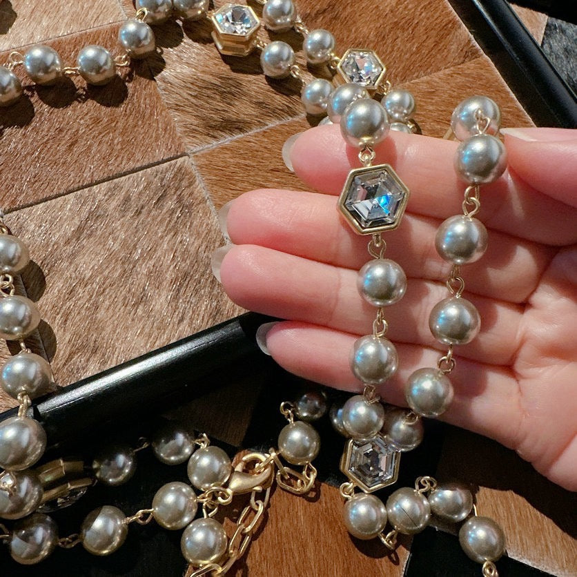 Snowflake gemstone pearl necklace antique plated with 18K gold, jade, orchid, zircon, enamel earrings