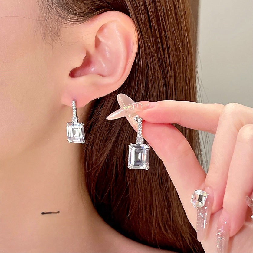 Seine River Water Drop Gem Eardrops Star River Sparkling 18K Gold Geometric Rectangular Zircon Snowflake Cutting Earrings