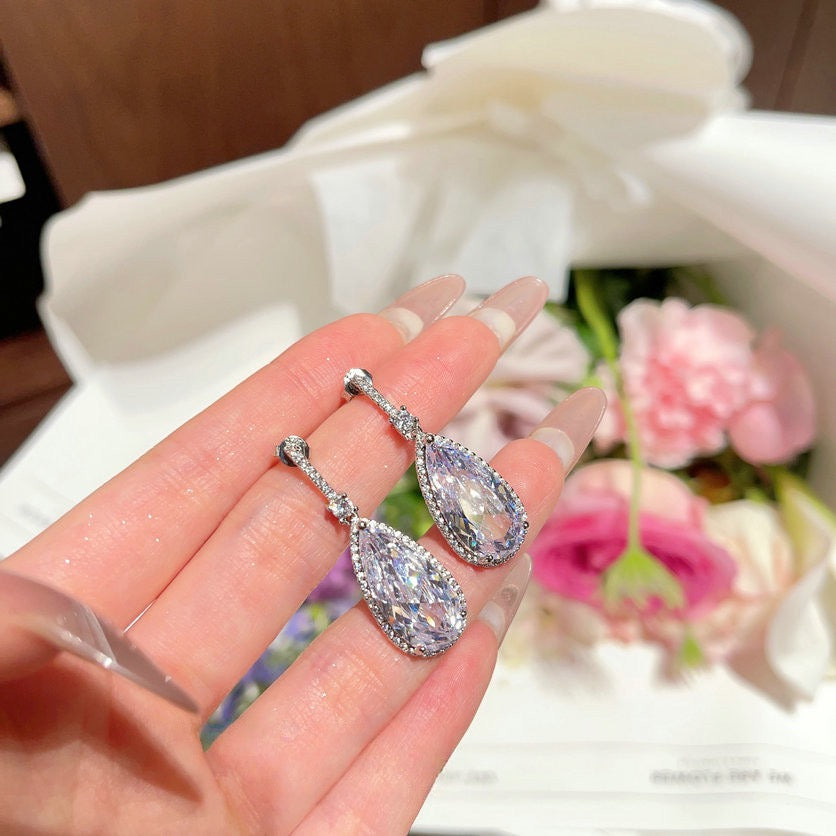 Seine River Water Drop Gem Eardrops Star River Sparkling 18K Gold Geometric Rectangular Zircon Snowflake Cutting Earrings