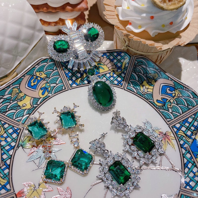 Oil painting peacock emerald earrings plated with 18K gold multi section emerald zircon kite brooch necklace set