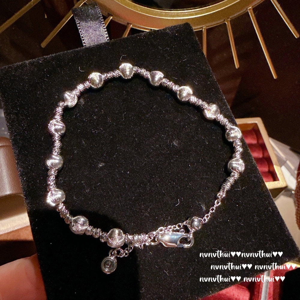 Italian vintage royal iris gemstone necklace, dazzling and resplendent, brushed flower-shaped diamond bracelet set.