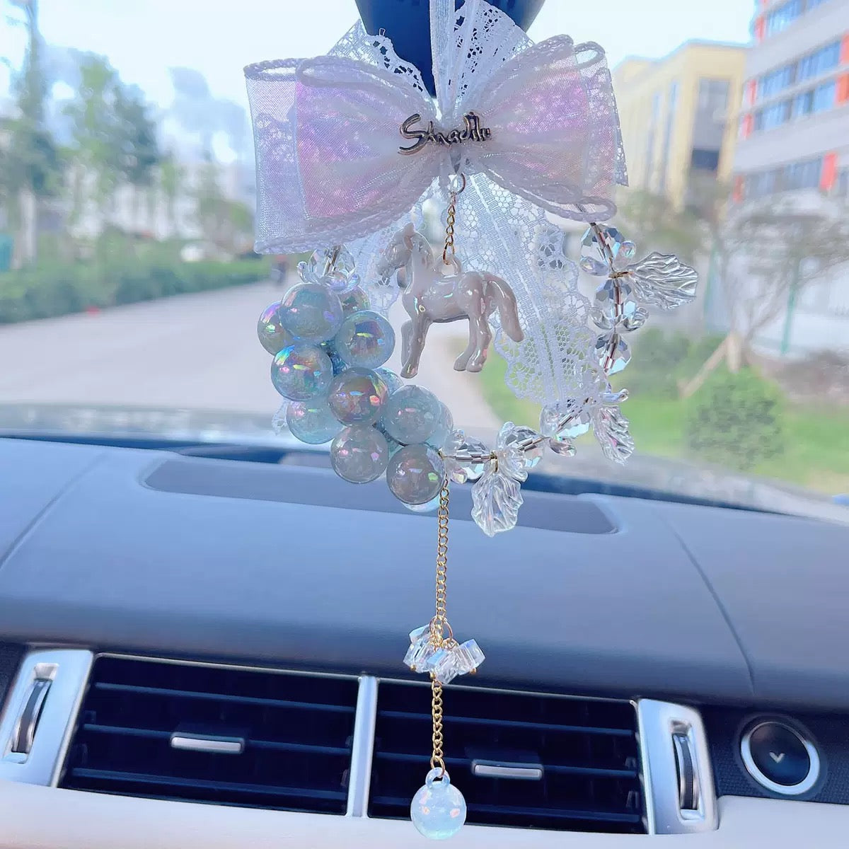 Dopamine bubble beads zodiac horse pendant, internet-famous car decoration, car hanging accessory, rearview mirror decoration for vehicle