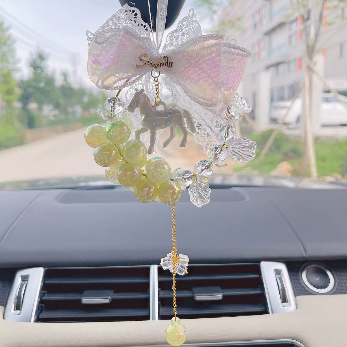 Dopamine bubble beads zodiac horse pendant, internet-famous car decoration, car hanging accessory, rearview mirror decoration for vehicle