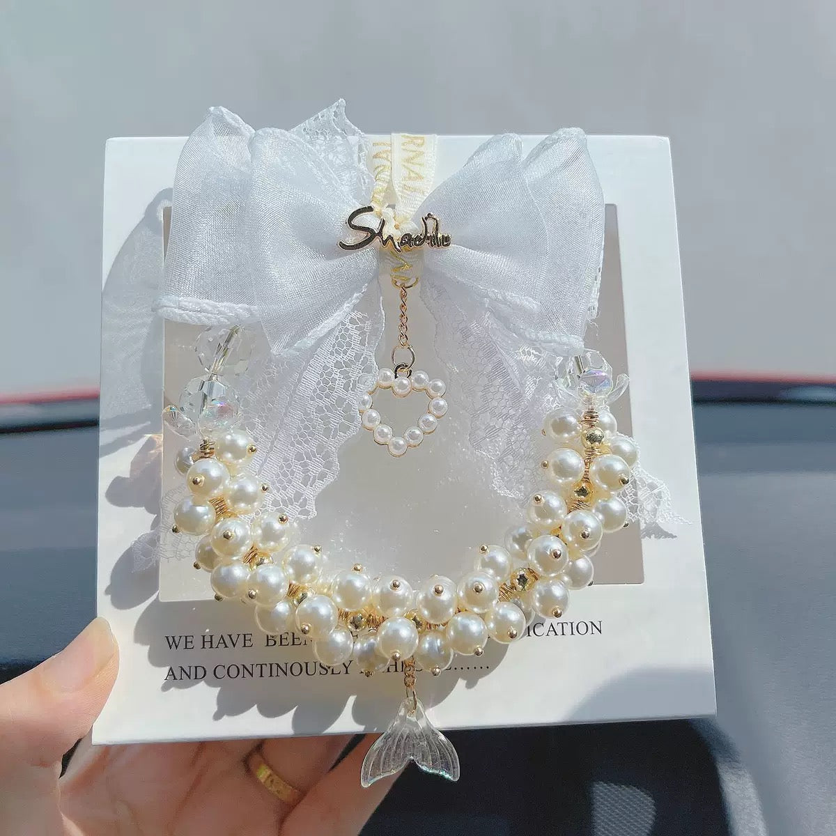 Heart-fluttering pendant, car accessory, mermaid tail bowknot pearl pendant, rearview mirror car accessory, goddess charm